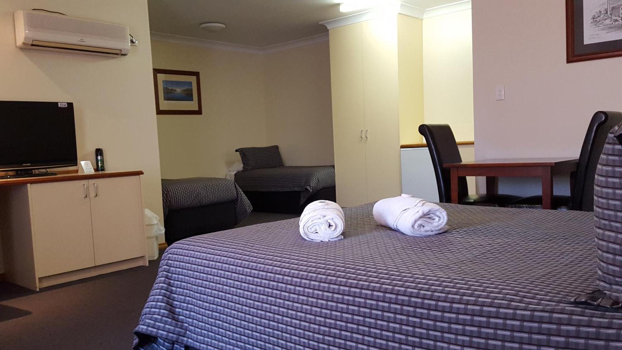 Gateway Motor Inn - Self Check-In Broken Hill Eksteriør billede