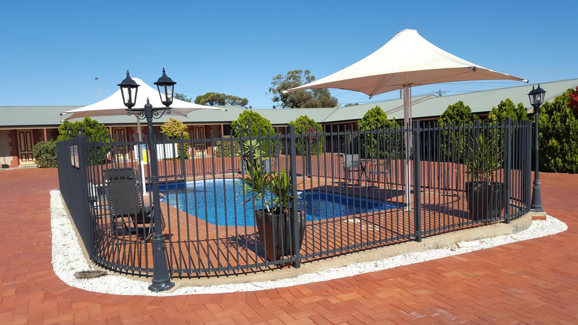 Gateway Motor Inn - Self Check-In Broken Hill Eksteriør billede