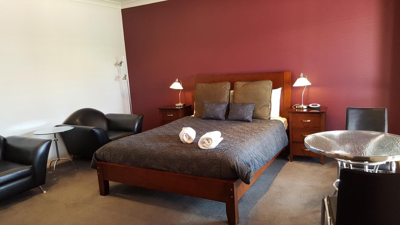 Gateway Motor Inn - Self Check-In Broken Hill Eksteriør billede