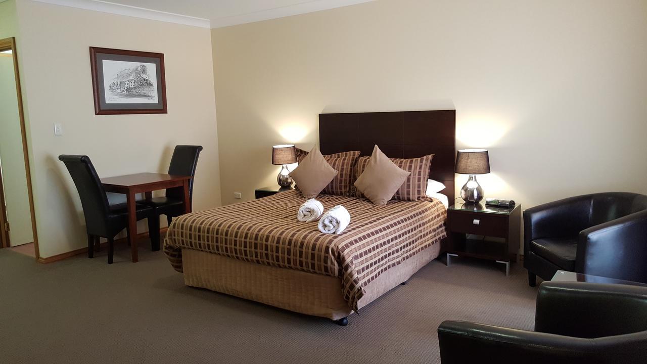Gateway Motor Inn - Self Check-In Broken Hill Eksteriør billede